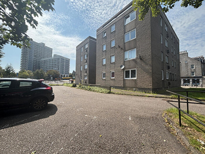 2 Bedroom Flat For Sale In Justice Port, Aberdeen, Aberdeenshire, AB24