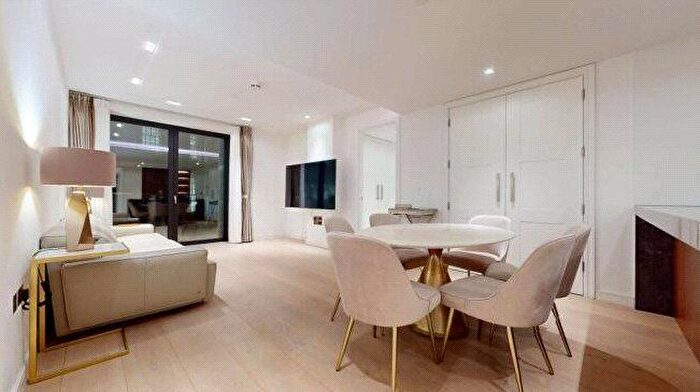 2 Bedroom Flat To Rent In Portugal St, London, WC2A