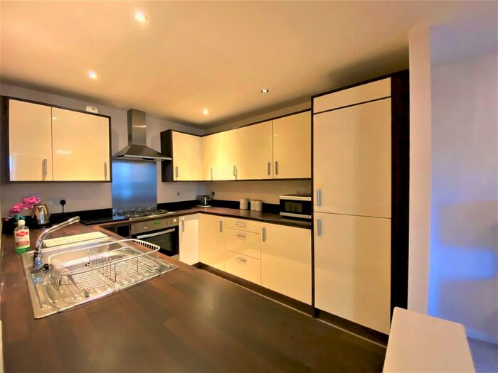 2 Bedroom Flat To Rent In Watkin Road, Off Upperton Road, Leicester, LE2