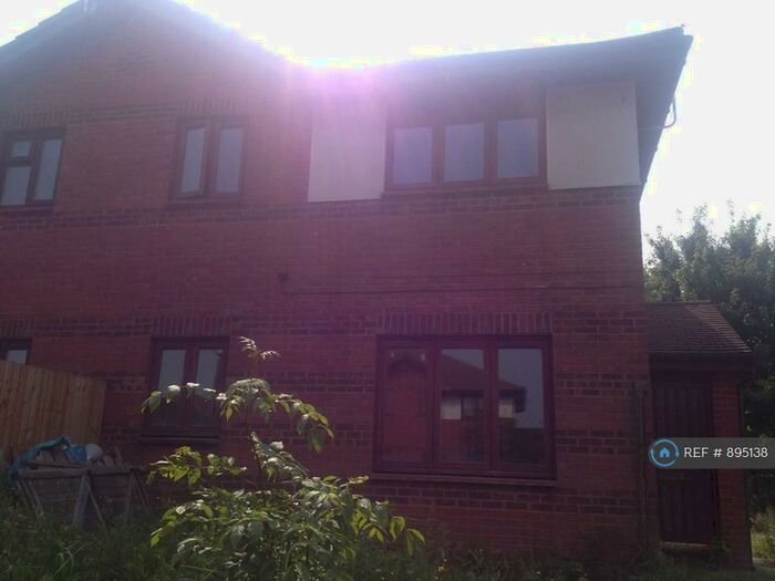 1 Bedroom End Of Terrace House To Rent In Drummond Hay, Milton Keynes, MK15