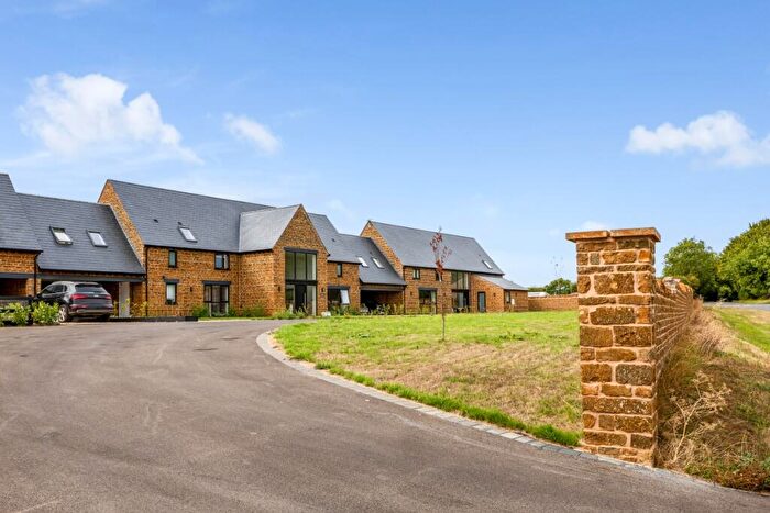 4 Bedroom House To Rent In Alkerton Banbury, OX15