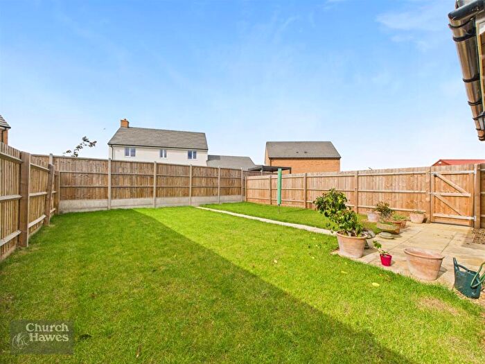 2 Bedroom Bungalow For Sale In Defiant Drive, Maldon, CM9