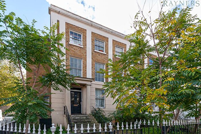 2 Bedroom Flat To Rent In London, E5