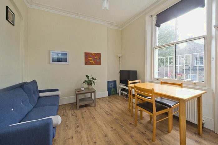 1 Bedroom Flat To Rent In St. Charles Square, London, W10