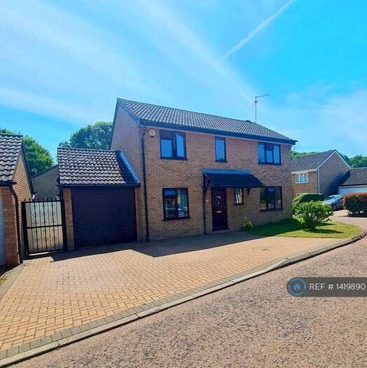 4 Bedroom Detached House To Rent In Stokesay Court, Peterborough, PE3