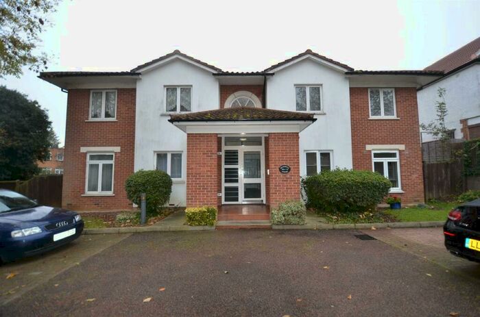 1 Bedroom Flat To Rent In Bluebell Court, Woodside Lane, Woodside Park, N12