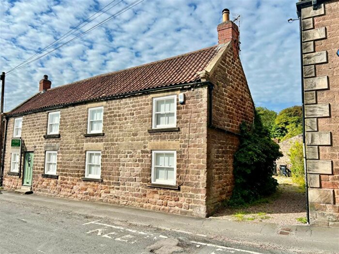 4 Bedroom Link Detached House For Sale In Spofforth, Castle Street, Harrogate, HG3