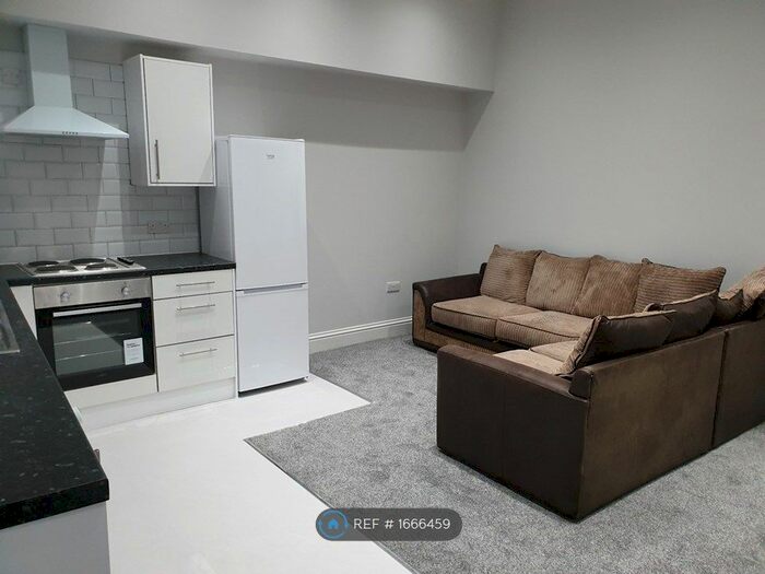 2 Bedroom Flat To Rent In Great Horton Road, Bradford, BD7