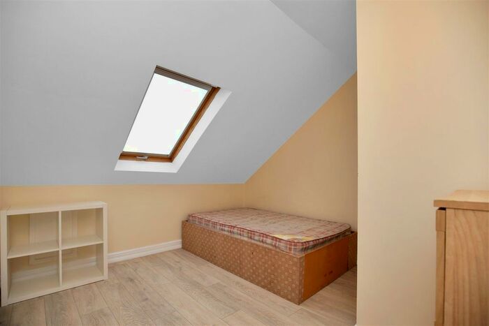 6 Bedroom Maisonette To Rent In Simonside Terrace, Heaton, Newcastle Upon Tyne, NE6
