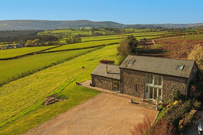 3 Bedroom Barn Conversion For Sale In Croesyceiliog, Cwmbran, NP44