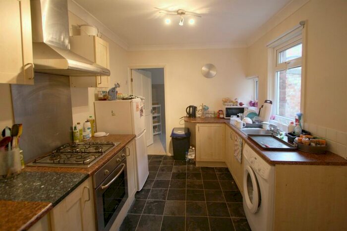 2 Bedroom Property To Rent In Glenthorn Road, Newcastle Upon Tyne, NE2