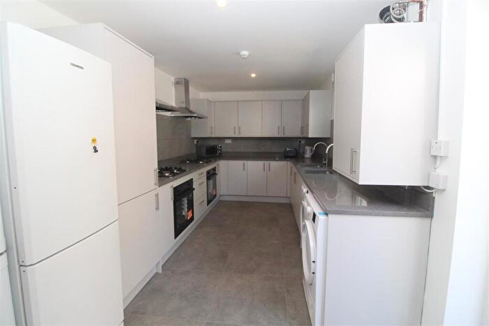1 Bedroom House To Rent In Colum Road, Cathays, Cardiff, CF10