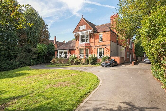 2 Bedroom Flat To Rent In Sundridge Avenue, Bickley, Kent, BR1
