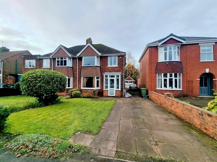 3 Bedroom House To Rent In Scotter Road, Scunthorpe, DN15