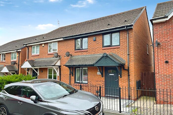 3 Bedroom Terraced House For Sale In Lightstream Drive, L24