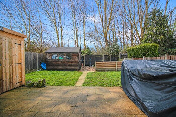 2 Bedroom Maisonette For Sale In Tithelands, Harlow, CM19