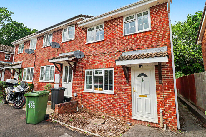 2 Bedroom Apartment To Rent In Stirling Crescent, Southampton, SO30