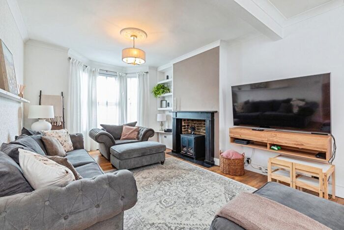 5 Bedroom End Of Terrace House For Sale In Paget Street, Gillingham, Kent, ME7