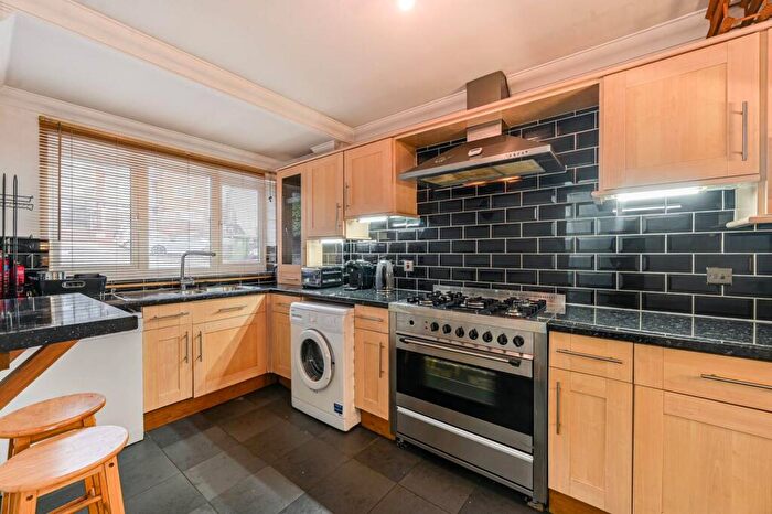 4 Bedroom Semi Detached House To Rent In Germans Road, Forest Hill, London, SE23