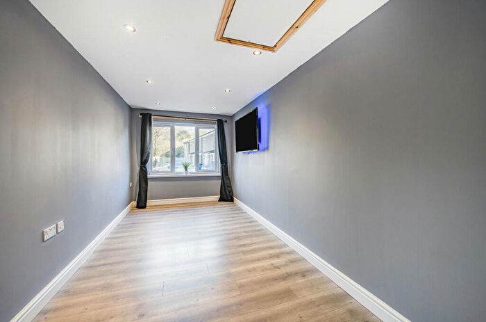 2 Bedroom Terraced House For Sale In Dauntsey Covert, Druids Heath, Birmingham, B14
