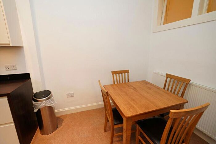 1 Bedroom Flat To Rent In Harden Place, Polwarth, Edinburgh, EH11