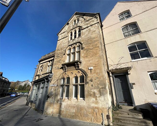 2 Bedroom Apartment To Rent In Hill Street, Trowbridge, BA14