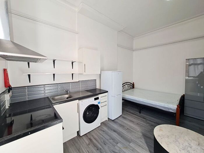 Studio To Rent In Studio, Truro Road, London, N22