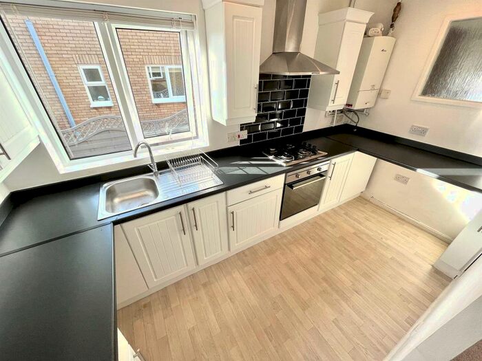 2 Bedroom Bungalow To Rent In Arlington Road, Sully, Penarth, CF64