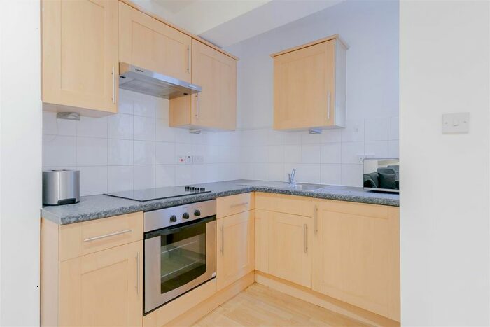 1 Bedroom Flat To Rent In Courtfield Gardens, South Kensington, SW5