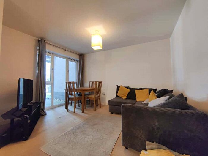 2 Bedroom Flat To Rent In Warstone Lane, Birmingham, B18