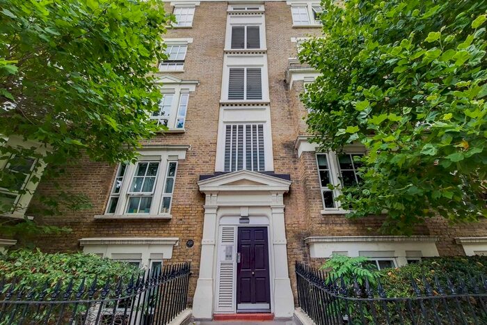 2 Bedroom Flat To Rent In Wilmot Street, Bethnal Green, London, E2