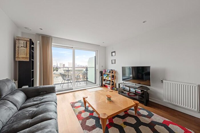 2 Bedroom Apartment For Sale In Cornmill House, Wharf Street London, SE8