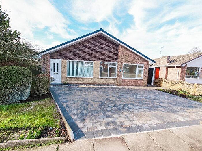 3 Bedroom Bungalow For Sale In Ovington Drive, Kew, Southport, Merseyside, PR8