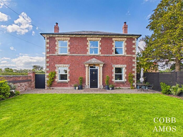 3 Bedroom Country House For Sale In Stoke Prior With . Acre Plot, HR6