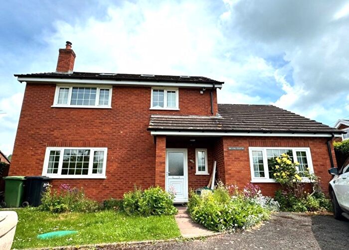 5 Bedroom Detached House To Rent In Peterchurch, Hereford, HR2