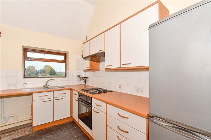 1 Bedroom Barn Conversion For Sale In Pratling Street, Aylesford, Kent, ME20