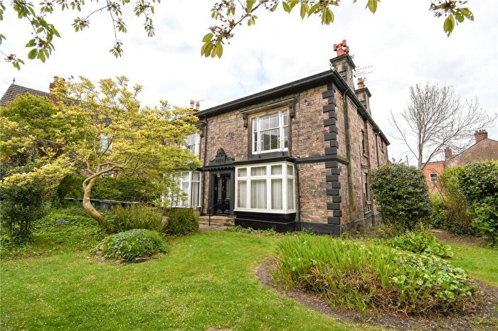 1 Bedroom Flat To Rent In Lowwood Road, Birkenhead, Wirral, CH41