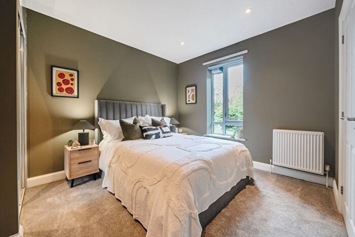 4 Bedroom Town House To Rent In Tannery Row, Leeds, LS5