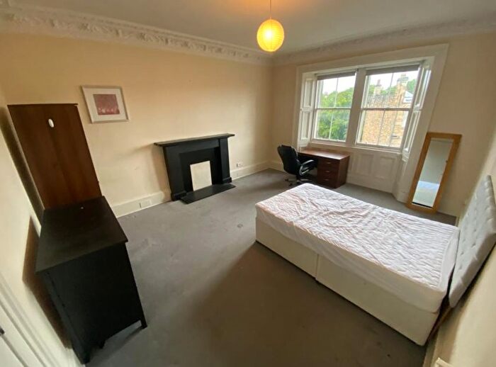 5 Bedroom Flat To Rent In Haymarket Terrace, Edinburgh, EH12