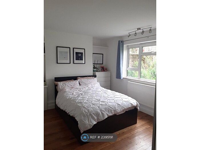 1 Bedroom Flat To Rent In Rotherfield St, London, N1