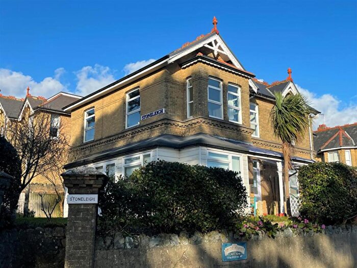 11 Bedroom Detached House To Rent In Arthurs Hill, Shanklin, PO37
