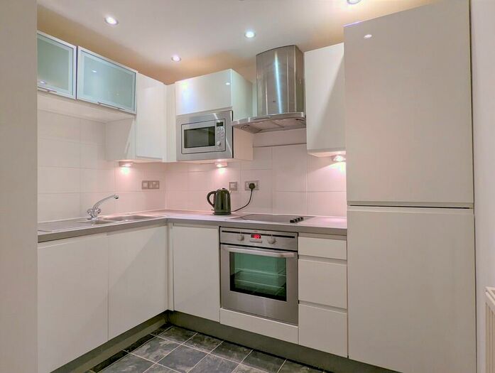 1 Bedroom Apartment To Rent In , Winckley Square, Preston, PR1