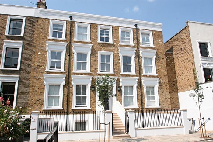 3 Bedroom Flat To Rent In Britannia Road, London, SW6