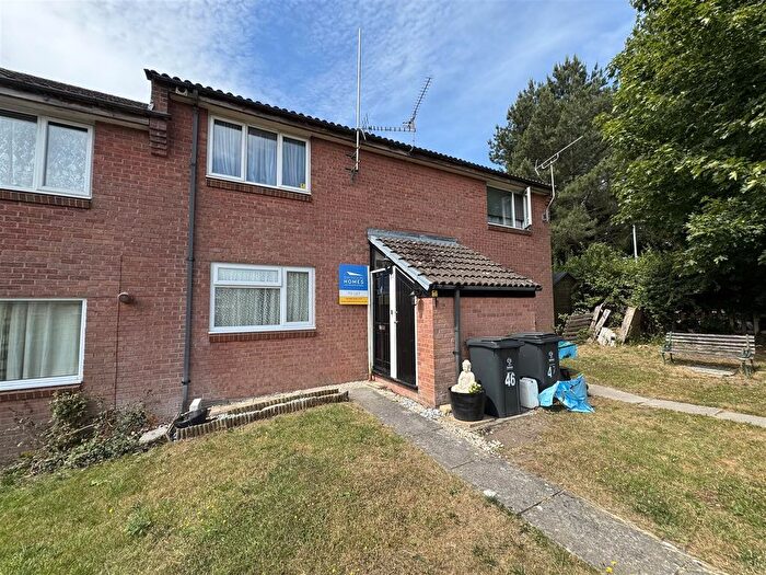 1 Bedroom Flat To Rent In Longstock Court, Eastleaze, Swindon, SN5