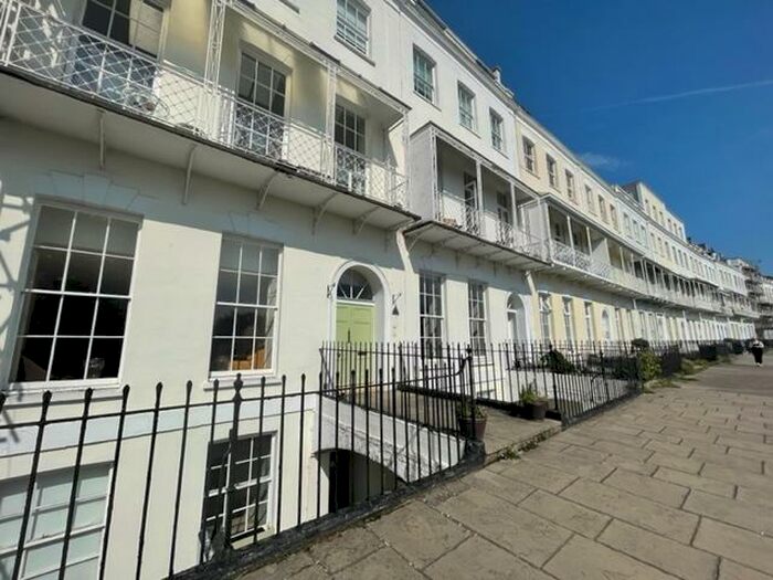 2 Bedroom Apartment To Rent In - Royal York Crescent, Clifton, BS8
