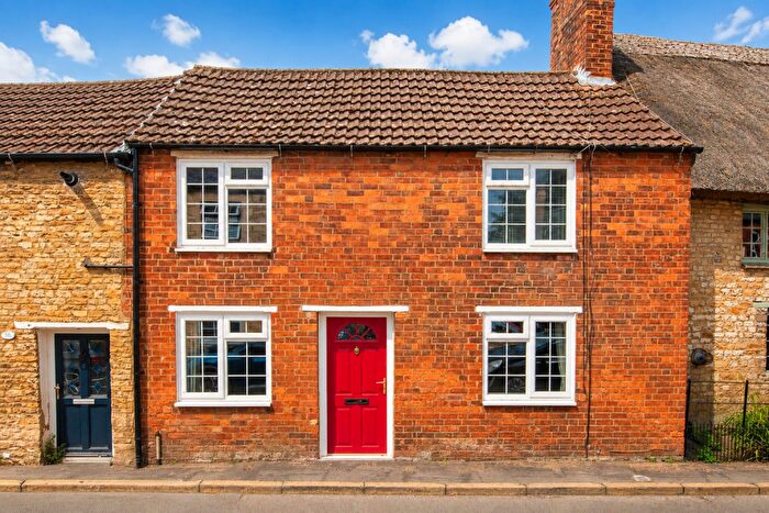 2 Bedroom Terraced House To Rent In Queen Street, Geddington, Kettering, NN14
