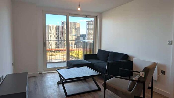 2 Bedroom Apartment To Rent In The Railings, Middlewood Locks, M5