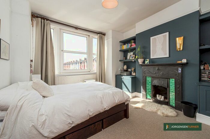 2 Bedroom Maisonette To Rent In Dunraven Road, Shepherds Bush, London, W12