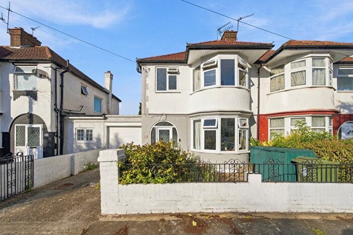 3 Bedroom Bungalow To Rent In Ellesmere Road, NW10