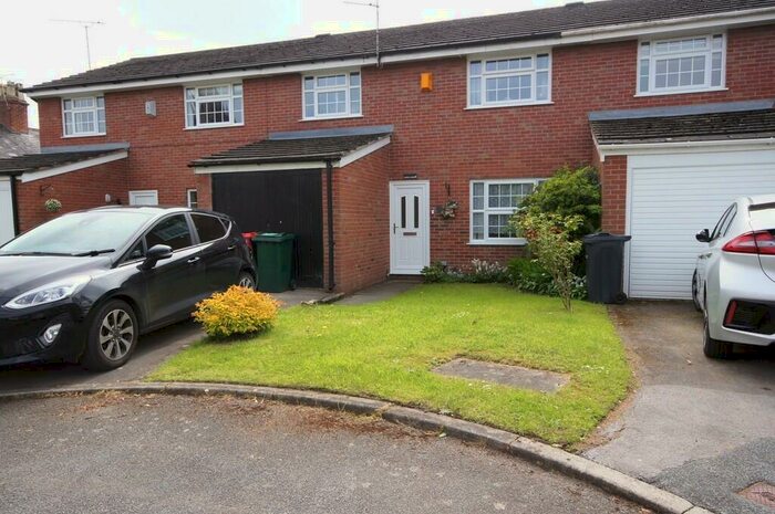3 Bedroom Terraced House To Rent In Overleigh Court, Handbridge, Chester, CH4